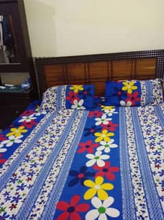 Two Single bed, One Double Bed On Dressing only 28000