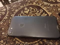 i phone 7 non PTA. 32GB condition 10%8 one hand use