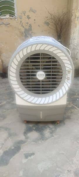 only 1month use new condition double power motor with water box 0