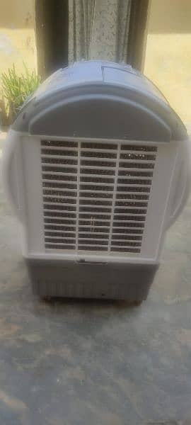 only 1month use new condition double power motor with water box 3