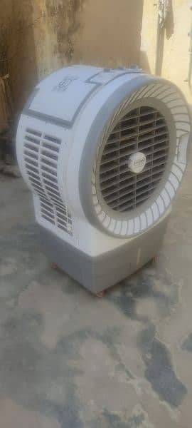 only 1month use new condition double power motor with water box 6