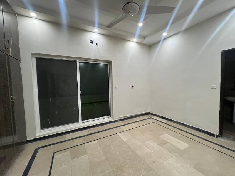 10 Marla Lower Portion with Gas Available For Rent In Canal Garden Near Bahria Town Lahore 1