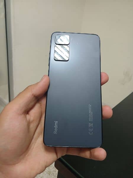xiaomi Redmi note 11 pro with box and charger 5