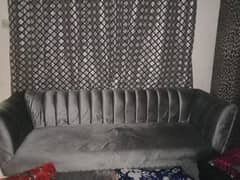 Sofa Set 5 seater new in condition urgent sale
