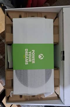 Xbox Series S With Box 10/10