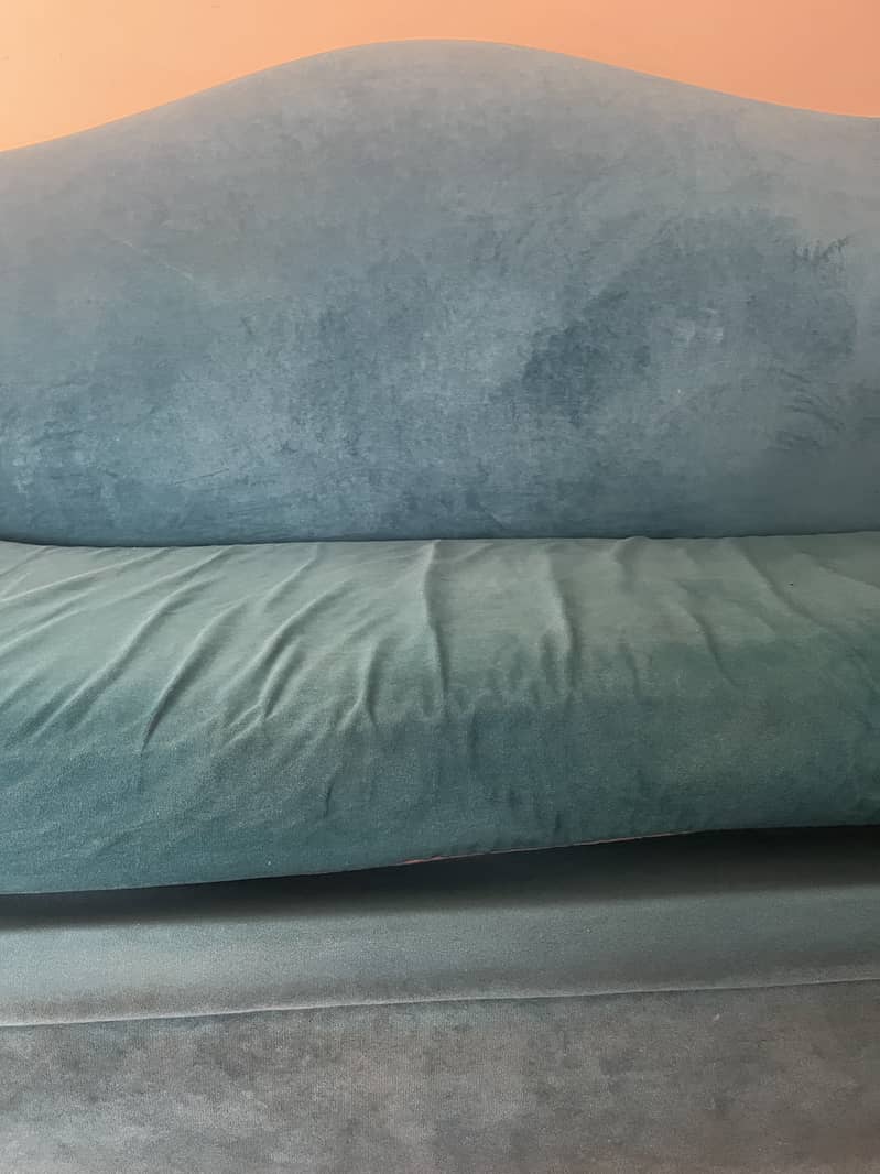 Selling sofa because of space issue 4