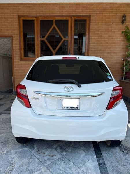 14/18 UNTOUCH Super white Islamabad registered 5