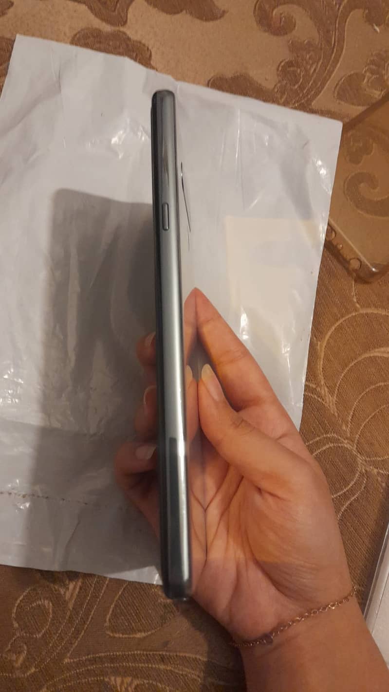 LG stylo 6 with pen. 64GB good condition 3