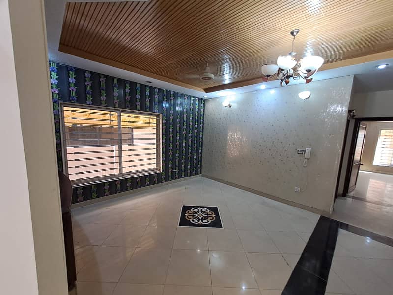 10 Marla non furnished house available for rent bahria town phase 3 Rawalpindi 2