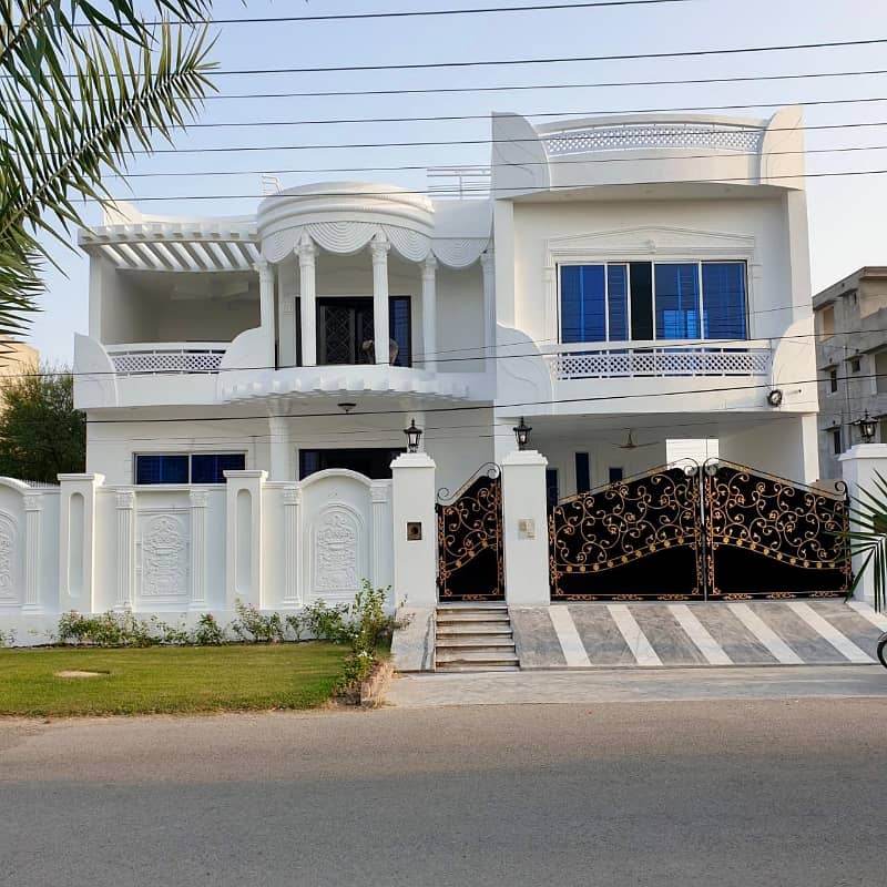 1 Kanal Classic House For Sale Opf 1