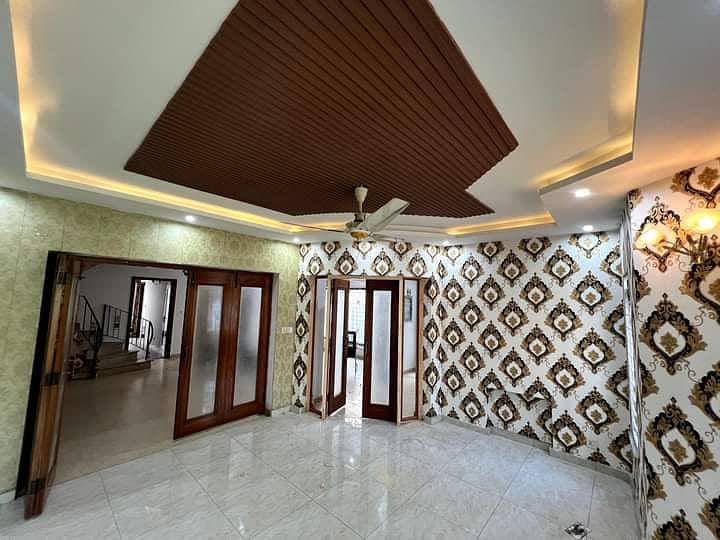 10 Marla Fully Renovated House For Rent In Lake City - Sector M-7 Lahore 4