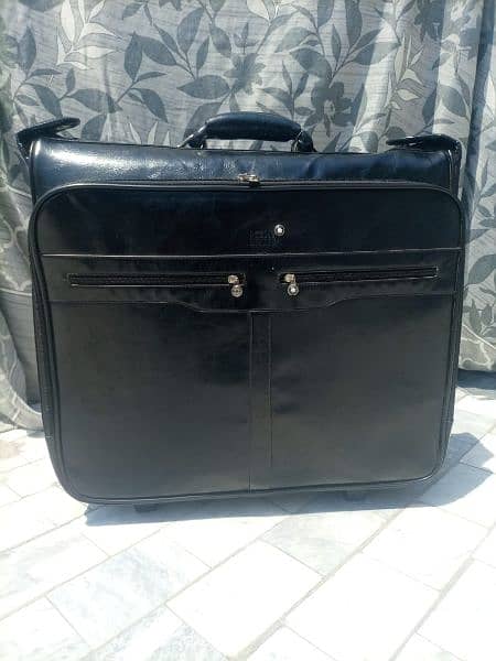 Mont Blanc leather trolley bag for men and women 100% genuine like new 2