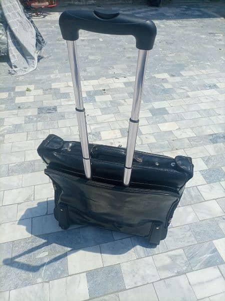 Mont Blanc leather trolley bag for men and women 100% genuine like new 3