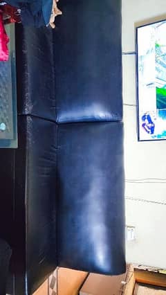 8 sofas Black leather poshish