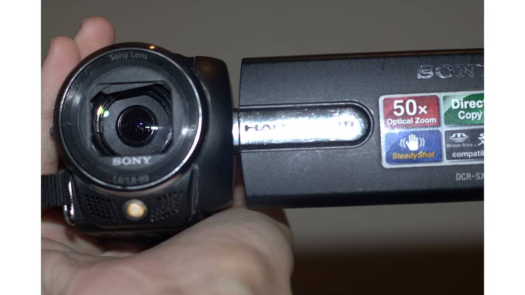 SONY DCR-SX15E SD CAMCORDER (WITH FREE ORIGINAL SD CARD) 2