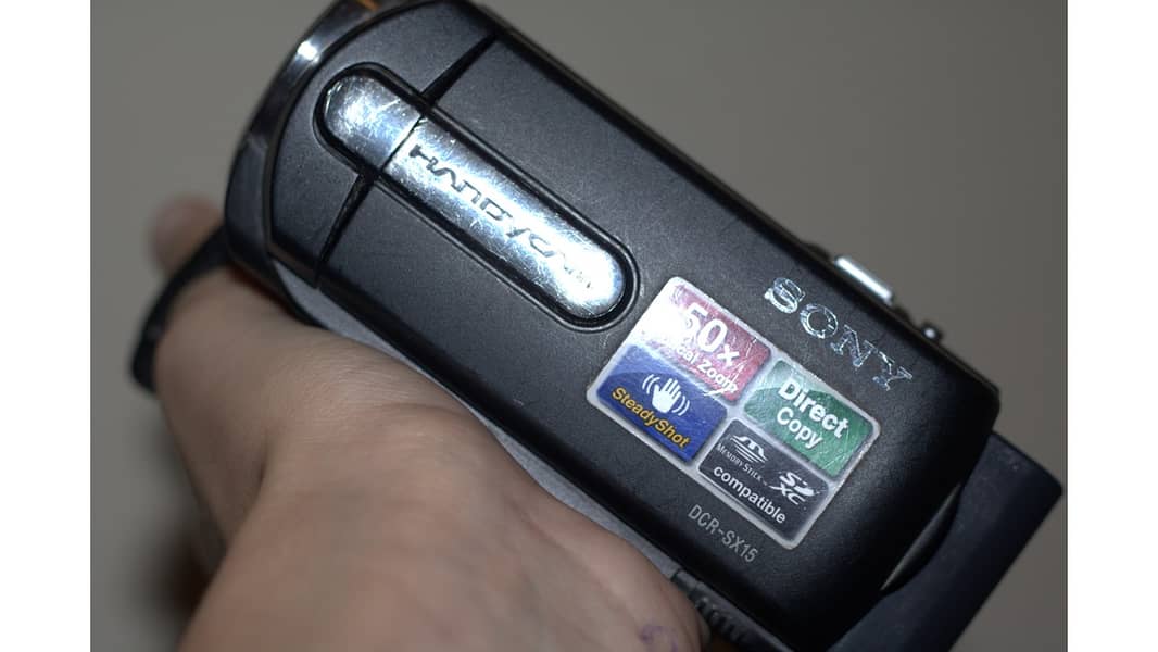SONY DCR-SX15E SD CAMCORDER (WITH FREE ORIGINAL SD CARD) 5