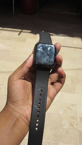 Smart watch Series 7 Model ZQ100 4