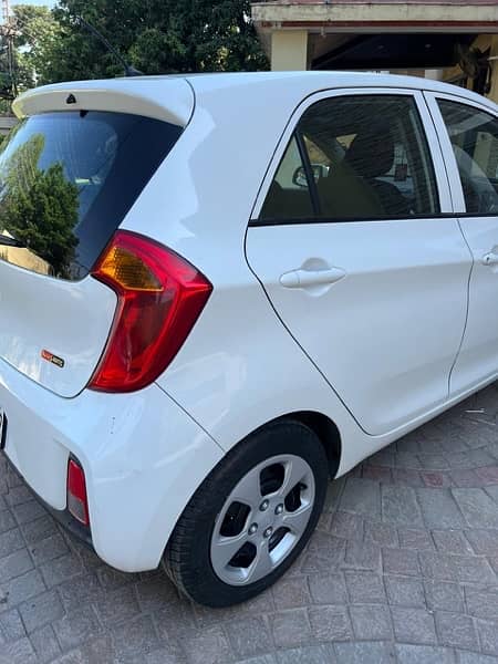 kIA picanto used but condition as new 2