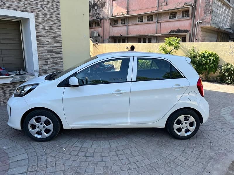 kIA picanto used but condition as new 6