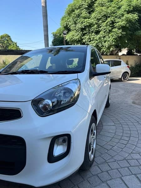 kIA picanto used but condition as new 9