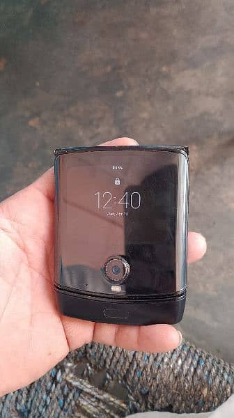 Motorola Razr Flip Mobile 3