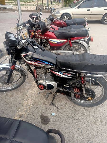 Honda 125 Lahore Registered in very good condition 2