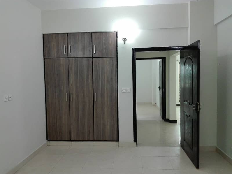 Brand New 10-Marla 03-Bedroom Apartment available for Rent in Sector-F, Askari-10, Lahore 7