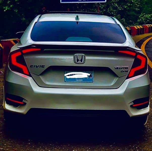 Honda civic UG package top of the line 17