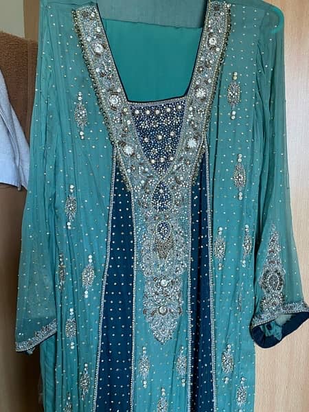 Formal wedding 3 piece suit with dupatta and shalwar 2