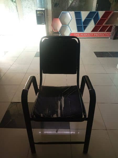 02 Chairs available good condition no repair 1