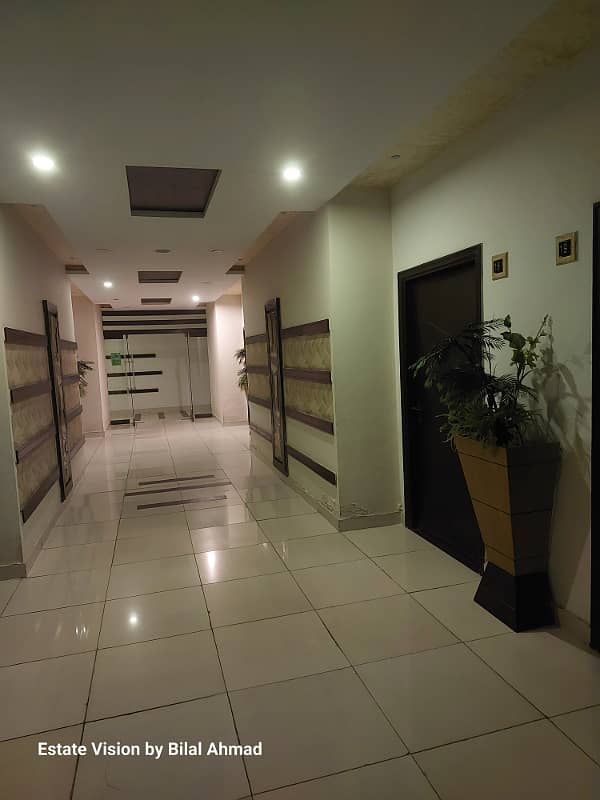 Golden opportunity Beautiful Fully Furnished Flat in Kohinoor one only 35 Lac 5