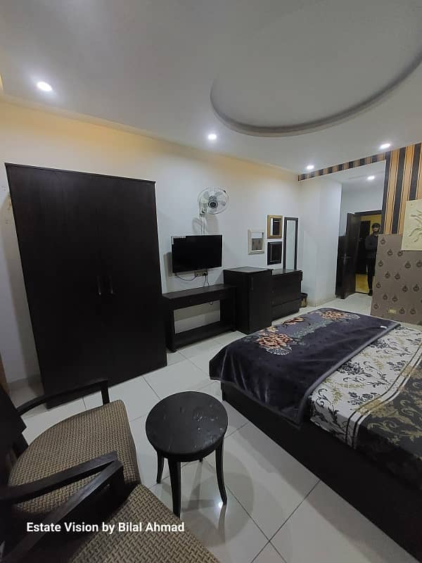 Golden opportunity Beautiful Fully Furnished Flat in Kohinoor one only 35 Lac 14