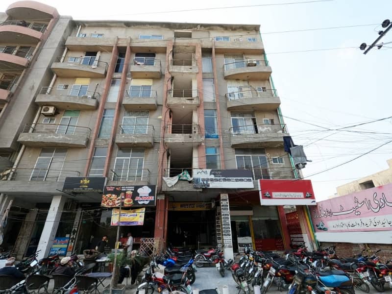 Prime Location: Accessible Shop (243 Sq Ft) in H3 Block, Johar Town Phase 2 2