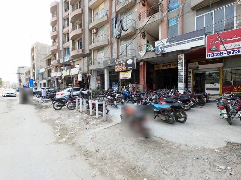 Prime Location: Accessible Shop (243 Sq Ft) in H3 Block, Johar Town Phase 2 3