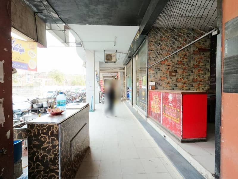 Prime Location: Accessible Shop (243 Sq Ft) in H3 Block, Johar Town Phase 2 8