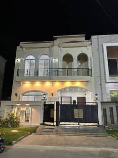 5 Marla House Are Available For Sale in Tulip Overseas Block in park view city Lahore