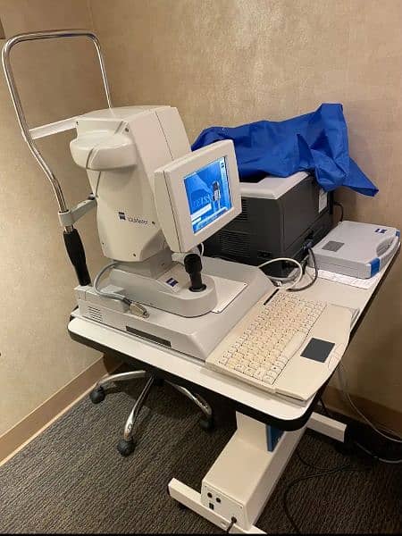 Ophthalmic equipment/Microscope oertli/iol master/Yag laser/phaco 19