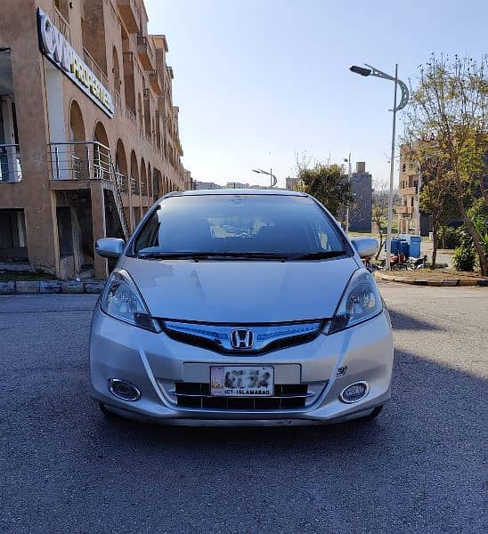 Honda Fit hybrid Navi premium 0