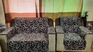 3 seater sofa white and brown colour