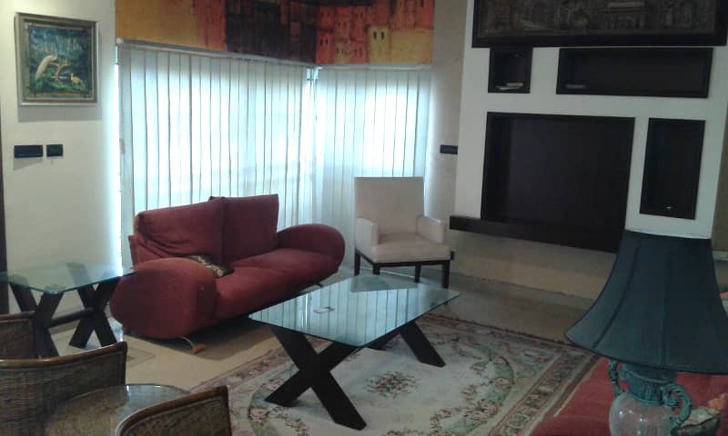 8 Marla Safari House Available For Sale In Bahria Town Lahore. 2