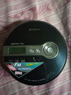 Sony CD Walkman Mp 3 Player & FM Tuner