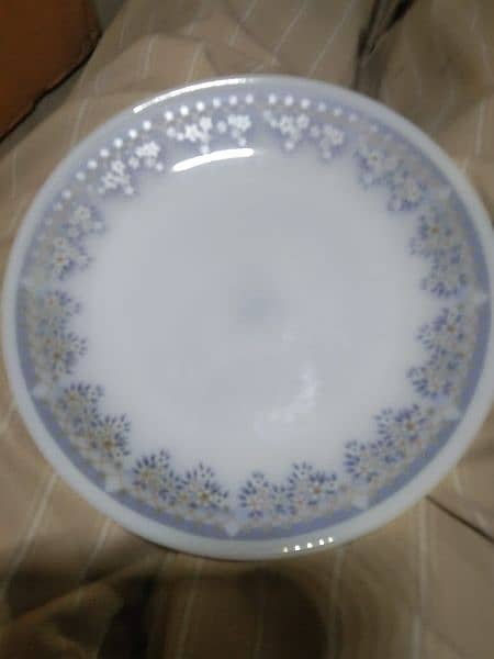Marbal Dinner Set New Condition 4