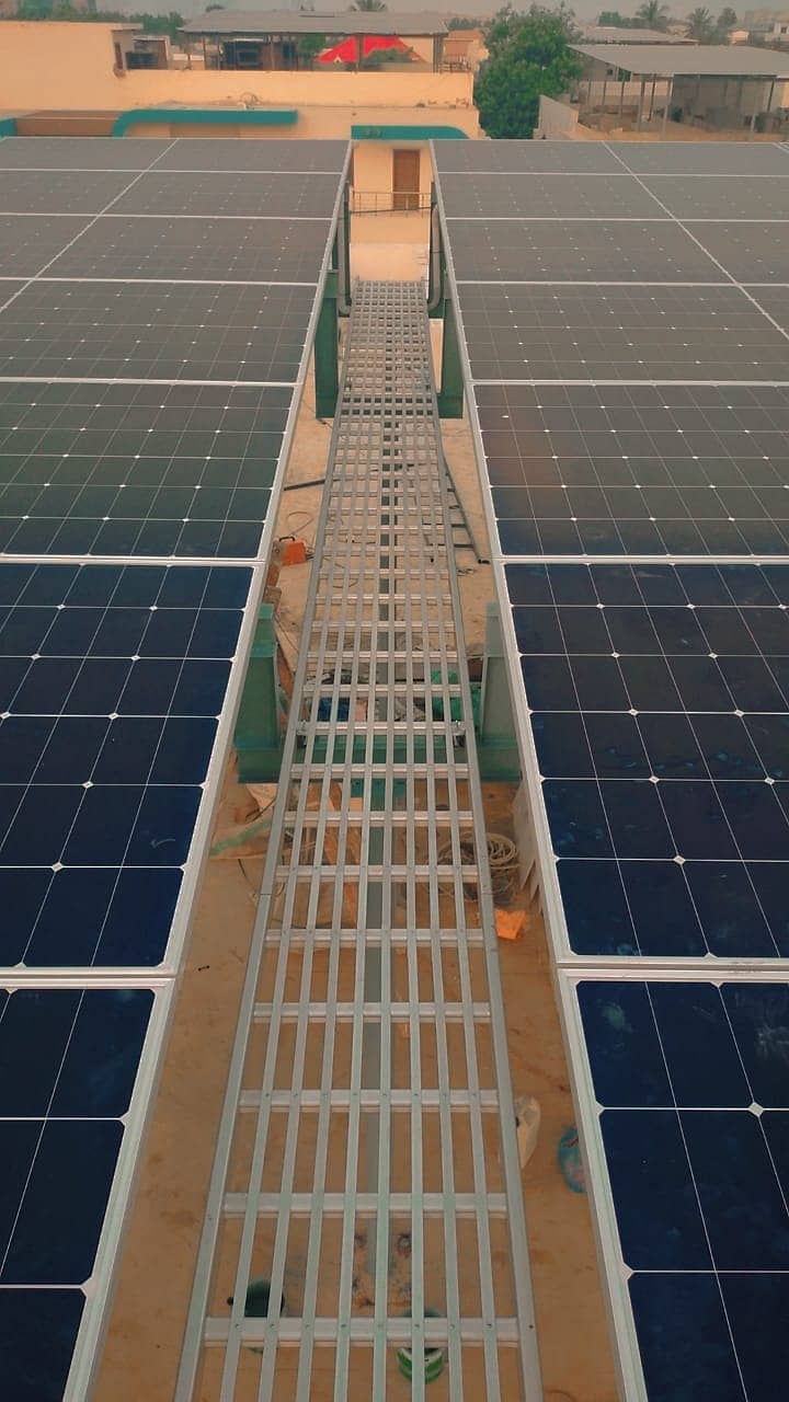 Solar structure making on labour or in with material 2