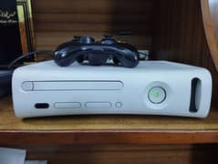 XBOX 360 with 1 Wireless Controller