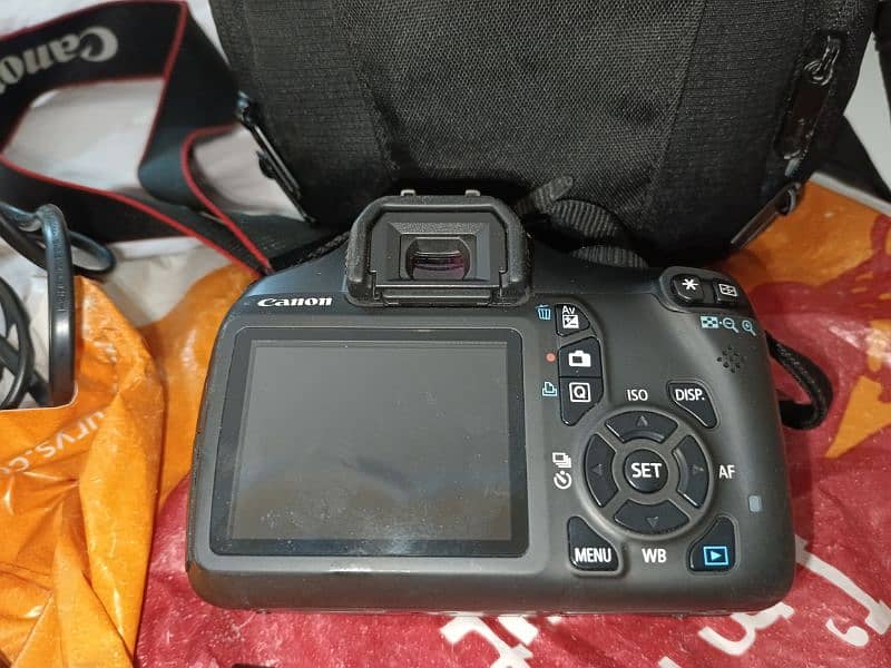 Canon EOS 1100D 1