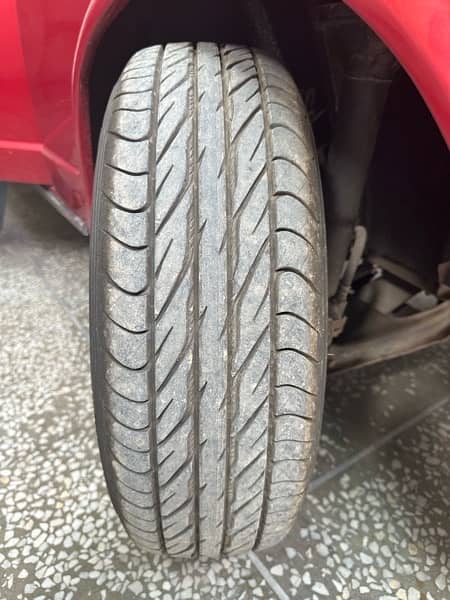 Dunlop tyres  no pincher very slightly used, 09/22 year 175/65/R14 1