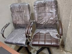 2 executive chairs for Office use beautiful design 0
