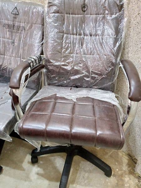 2 executive chairs for Office use beautiful design 2