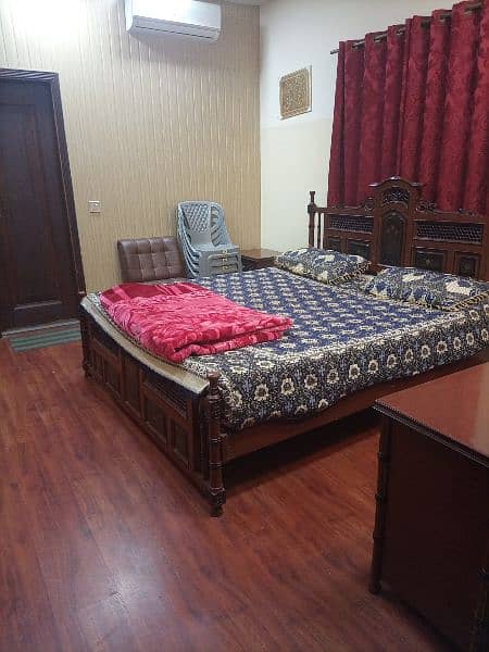 Room for Daily Rent Park view hostel 585 Airline Society Lahore 2