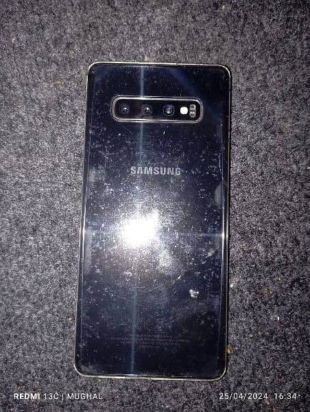 Samsung Galaxy S10+ 1